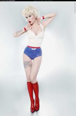 Image #26797 (fetish): latex, monique charriere