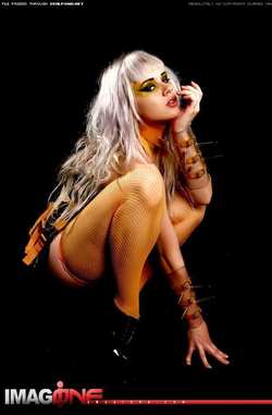 Image #7891 (grlz): blonde, mosh