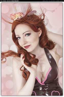 Image #50261 (fetish): latex, redhead