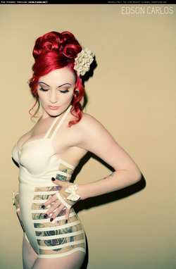 Image #41479 (fetish): latex, redhead