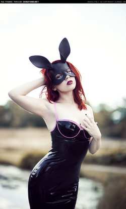 Image #41319 (fetish): bunny, latex, mask