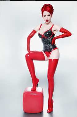 Image #42340 (fetish): dena massque, latex