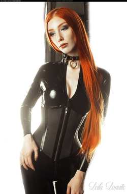 Image #133412 (fetish): latex, redhead