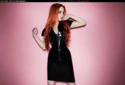 Image #111110 (fetish): latex, redhead