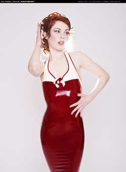 Image #23237 (fetish): latex, redhead