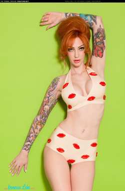 Image #41452 (fetish): latex, redhead