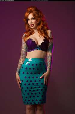 Image #140348 (fetish): latex, redhead