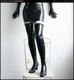 Image #8025 (fetish): latex, legs