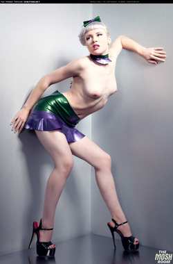 Image #37309 (titties): latex, mosh, tits