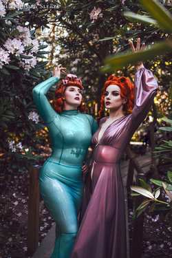 Image #211500 (fetish): latex, redhead