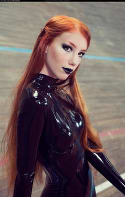 Image #106114 (fetish): latex, redhead