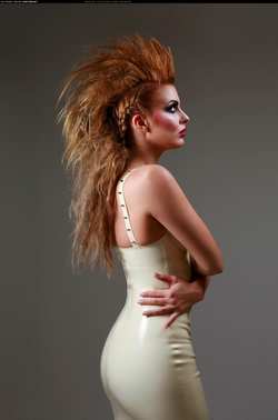 Image #118495 (fetish): latex, redhead