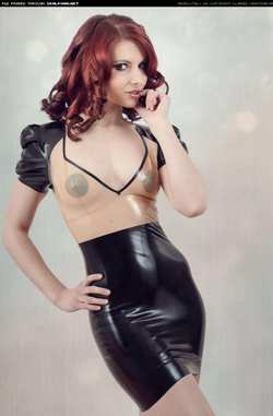 Image #73046 (fetish): latex, redhead