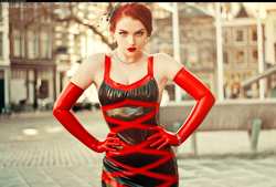 Image #114399 (fetish): latex, redhead