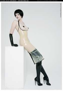 Image #3698 (fetish): carly, latex, tits