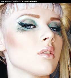 Image #8018 (grlz): blonde, makeup, mosh