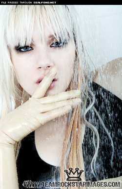 Image #7014 (fetish): latex, mosh, wet