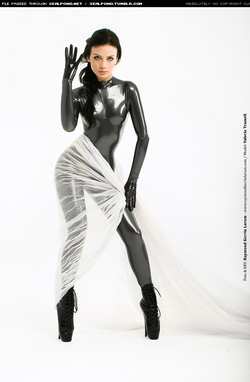 Image #5283 (fetish): latex, valerie tramell