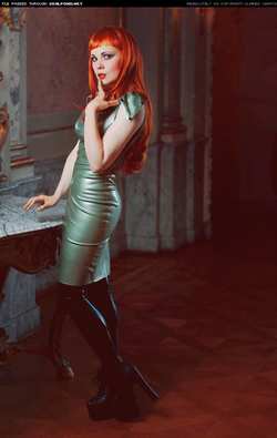 Image #143670 (fetish): latex, redhead