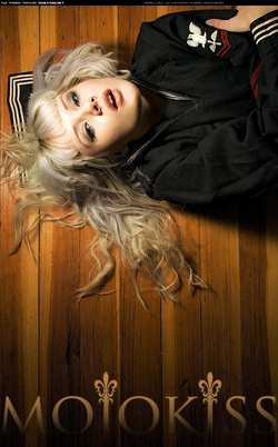 Image #7913 (grlz): blonde, mosh